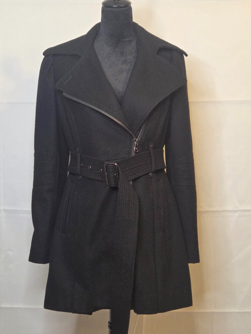 Kenneth Cole Women's Coat Size 4